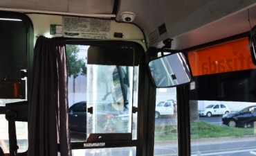 Eval&uacute;an la instalaci&oacute;n de c&aacute;maras en colectivos de Santa Fe