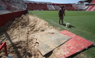 Despu&eacute;s de 40 a&ntilde;os, remueven el foso del "15 de Abril"