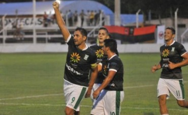 El "Bichi" Fuertes volvi&oacute; al f&uacute;tbol con un gol