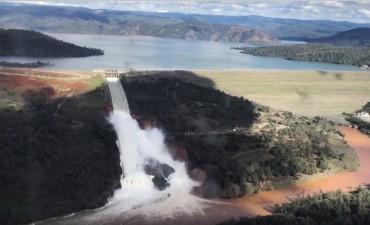 California decreta el estado de emergencia por da&ntilde;os en una presa