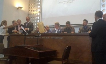 Se presentaron las propuestas para televisar el f&uacute;tbol