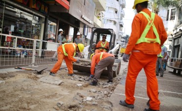 Comenz&oacute; el trabajo de remodelaci&oacute;n de la Peatonal San Mart&iacute;n