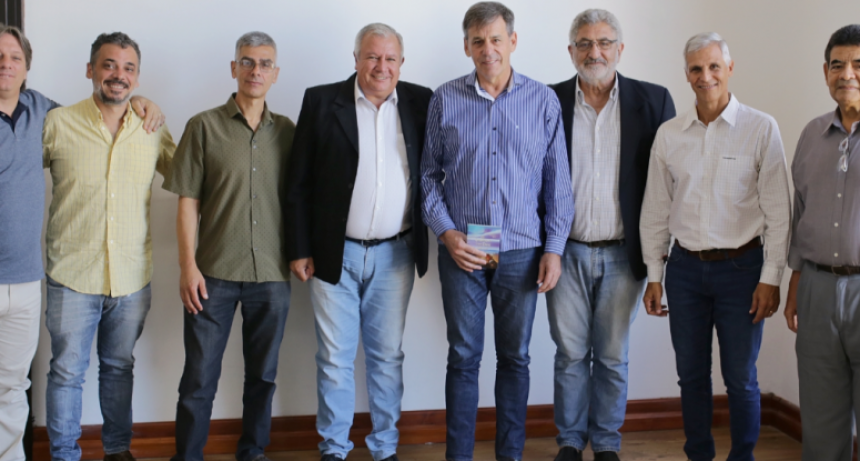 Jat&oacute;n recibi&oacute; a representantes de iglesias evang&eacute;licas	 Home Agenda IntendenteJat&oacute;n