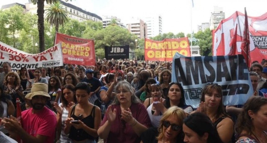 Los docentes esperan hasta el jueves para definir si comienzan las clases