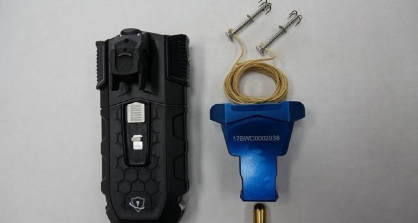 La polic&iacute;a eval&uacute;a incorporar boleadoras modernas para inmovilizar delincuentes