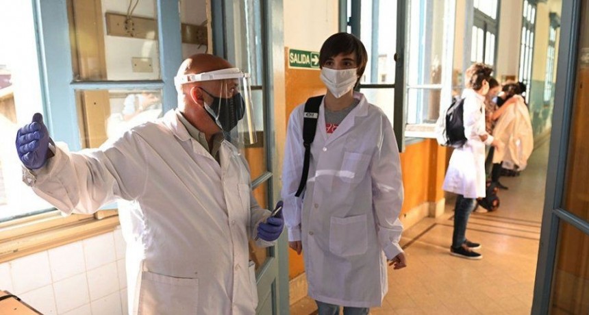 Con la llegada de las dosis de China, comenzar&aacute; la vacunaci&oacute;n a docentes