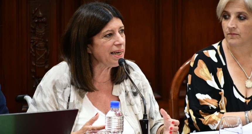 Clara Garc&iacute;a: "la decisi&oacute;n de eliminar los subsidios nacionales al transporte es arbitraria e insensible, y perjudica a la gente&rdquo;