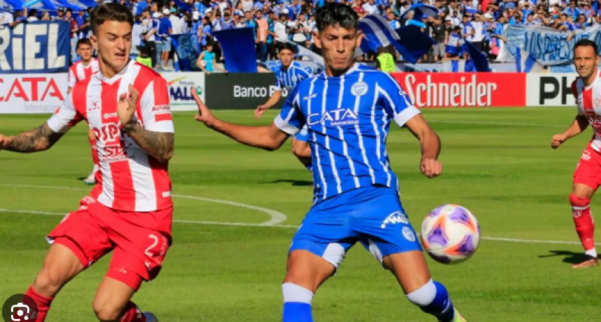 Uni&oacute;n no hubo goles en el empate ante Godoy Cruz 