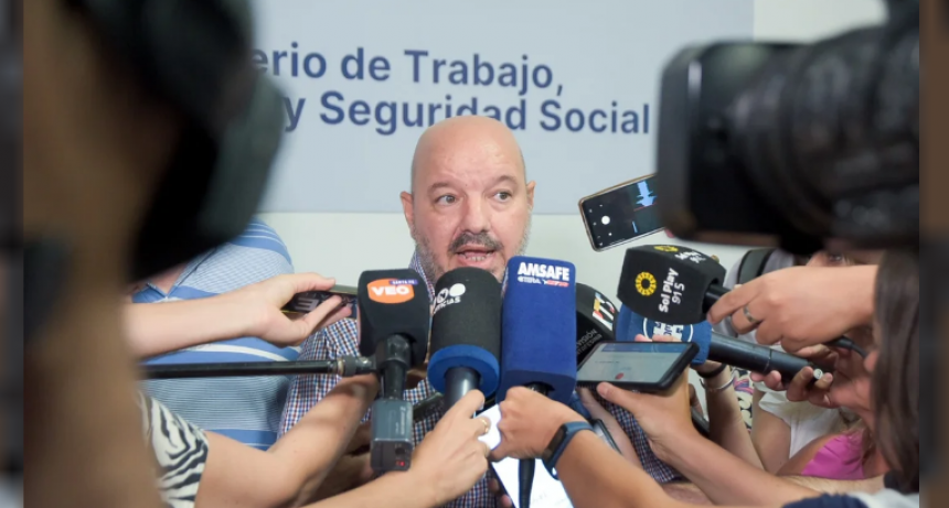 Las clases no empiezan el lunes: docentes votan qu&eacute; tan largo ser&aacute; el paro