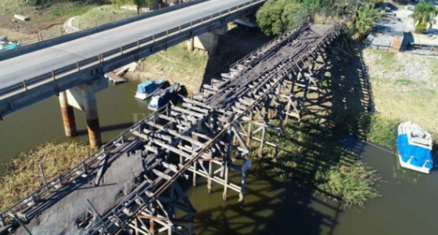 El municipio pide que sea removido el hist&oacute;rico puente &ldquo;Palitos&rdquo;