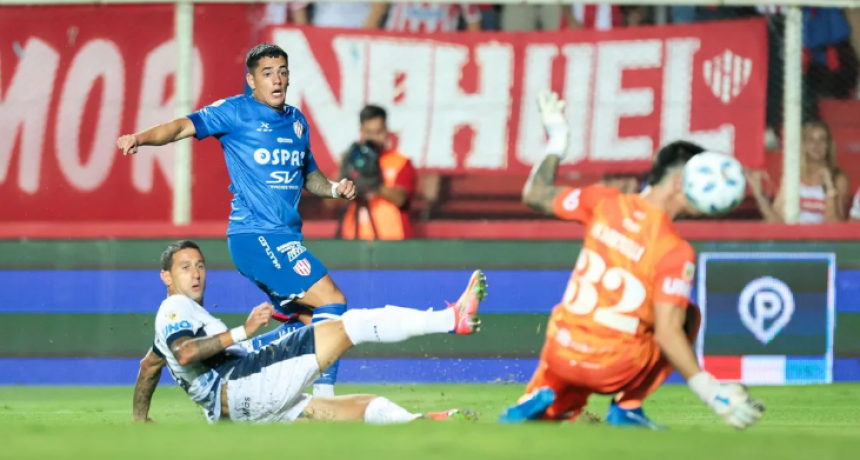 Unión lo liquidó pronto ante Independiente Rivadavia