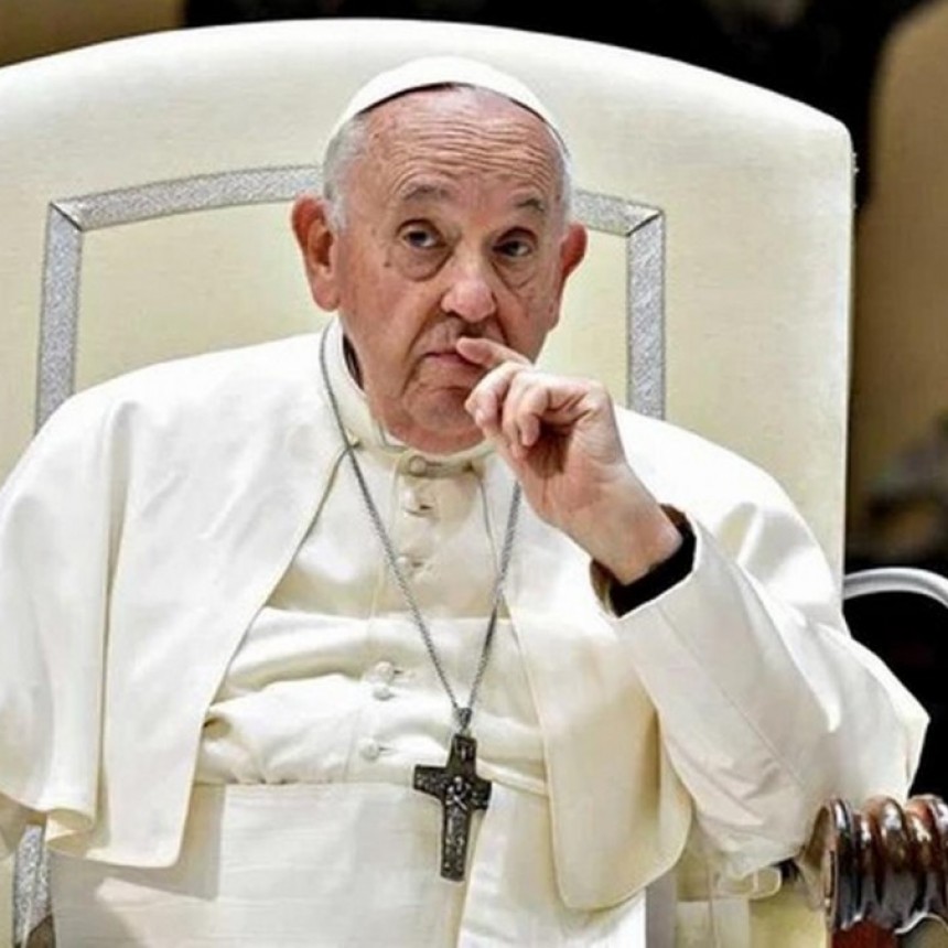 Papa Francisco: Todav&iacute;a necesito tratamiento para mi bronquitis