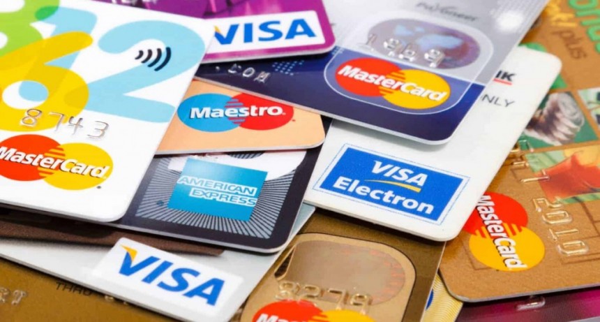 Gu&iacute;a y tips para compras en d&oacute;lares con tarjeta: "No son operaciones de cambio"