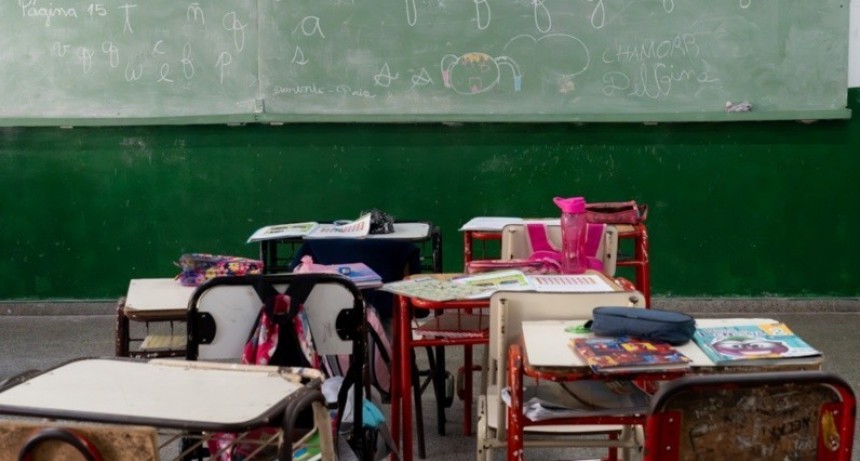 Paritaria en horas decisivas: la Provincia insiste en que el salario docente inicial en Santa Fe puede superar $1,4 millón