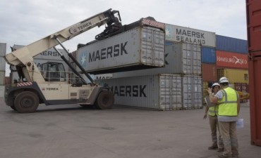 Paran los puertos del sur provincial por un operario que muri&oacute; tras un accidente en Rosario