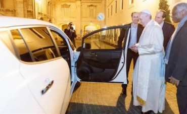 El sorprendente nuevo auto del papa Francisco