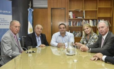 Empleados de comercio acordaron un aumento del 20%