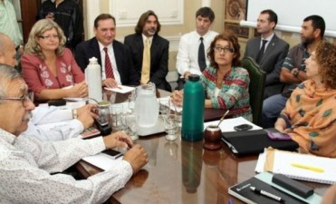 El gobierno har&aacute; su oferta en la paritaria docente y empieza una semana clave
