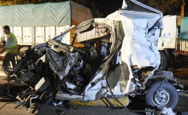 Murieron dos nenes en un triple choque sobre la Autopista Santa Fe - Rosario
