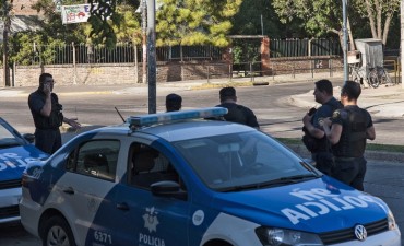 Polic&iacute;a detenido por violencia de g&eacute;nero