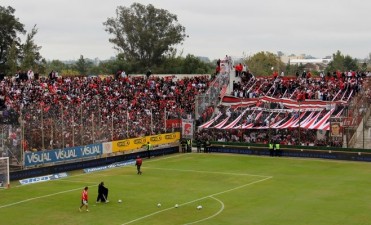 Uni&oacute;n podr&iacute;a recibir hinchas de Talleres