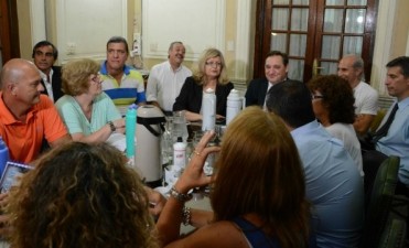 Los docentes definen hoy si aceptan la &uacute;ltima oferta salarial oficial