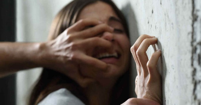 Entr&oacute; colado a fiesta de 15 y viol&oacute; a la cumplea&ntilde;era