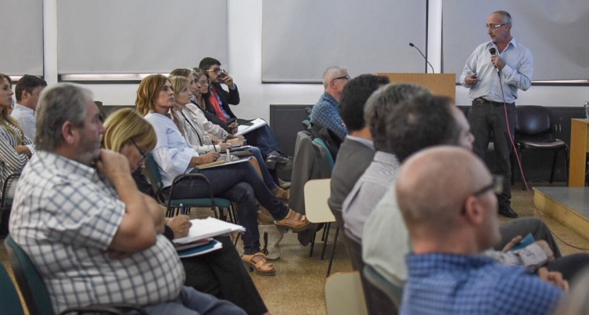 Con una agenda com&uacute;n, se definen proyectos para el &Aacute;rea Metropolitana de Santa Fe