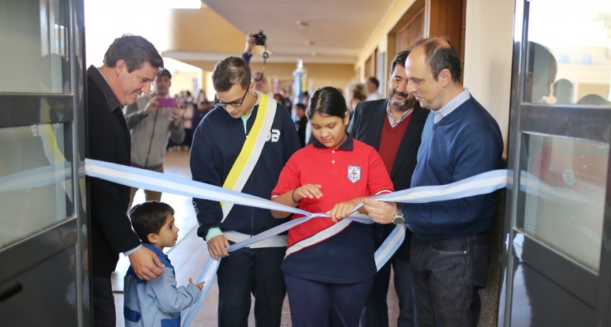 Corral encabez&oacute; el acto de inauguraci&oacute;n del nuevo ingreso a la escuela Don Bosco