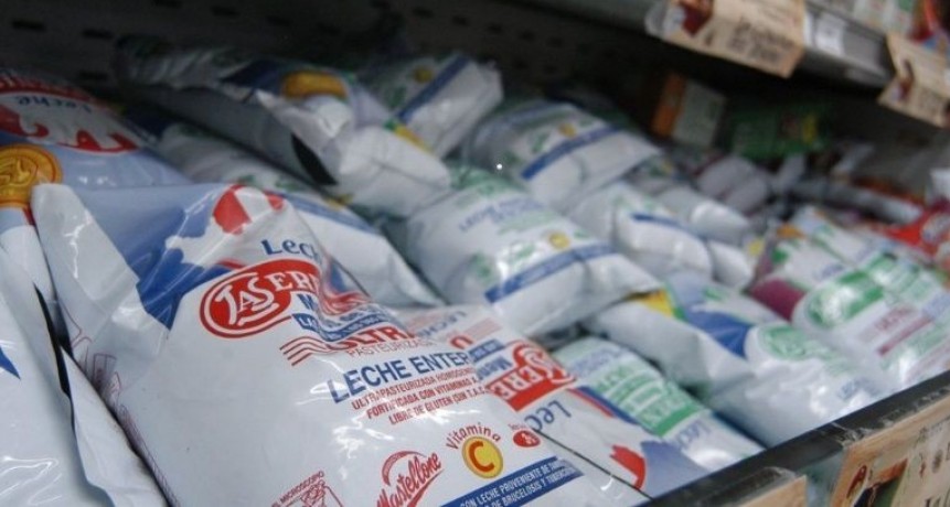 La leche aument&oacute; un 20% en lo que va del a&ntilde;o y baj&oacute; el consumo