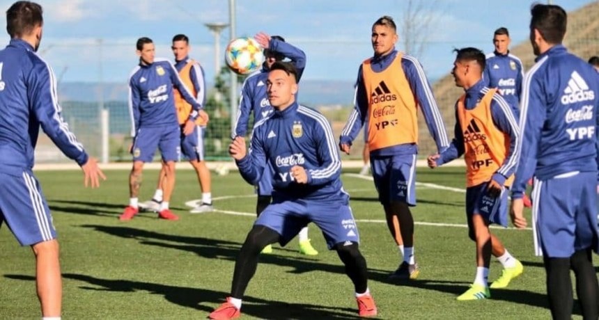 Scaloni empieza a pensar el once ante Venezuela