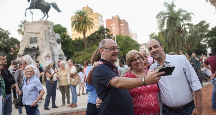 Corral inaugur&oacute; las obras de puesta en valor de la Plaza San Mart&iacute;n
