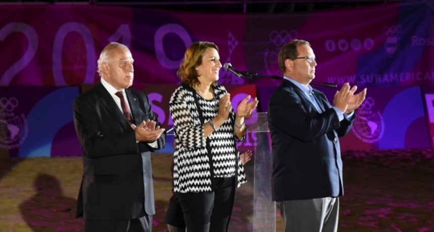 Lifschitz particip&oacute; del cierre de los IV Juegos Suramericanos de Playa Rosario 2019