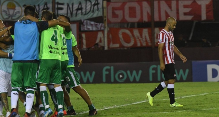 Copa Argentina: Deportivo Laferrere elimin&oacute; a Estudiantes