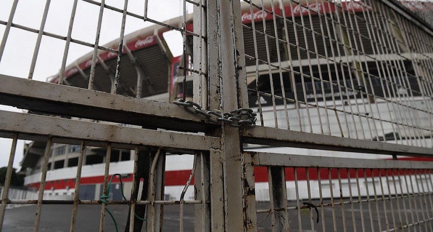 Por el Coronavirus se suspender&aacute; el f&uacute;tbol por la presi&oacute;n de los jugadores