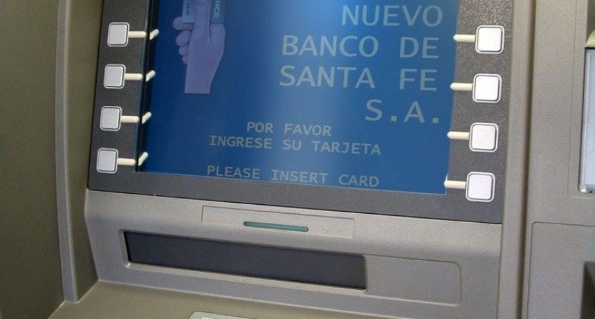 En el Banco de Santa Fe, ya se pude retirar dinero de los cajeros autom&aacute;ticos sin contar con tarjeta de d&eacute;bito
