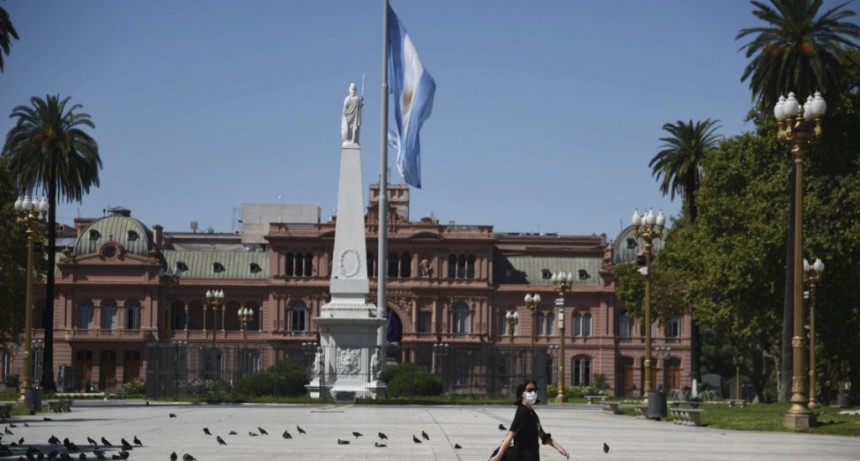 Alberto Fern&aacute;ndez se re&uacute;ne con el comit&eacute; de crisis para definir la extensi&oacute;n de la cuarentena