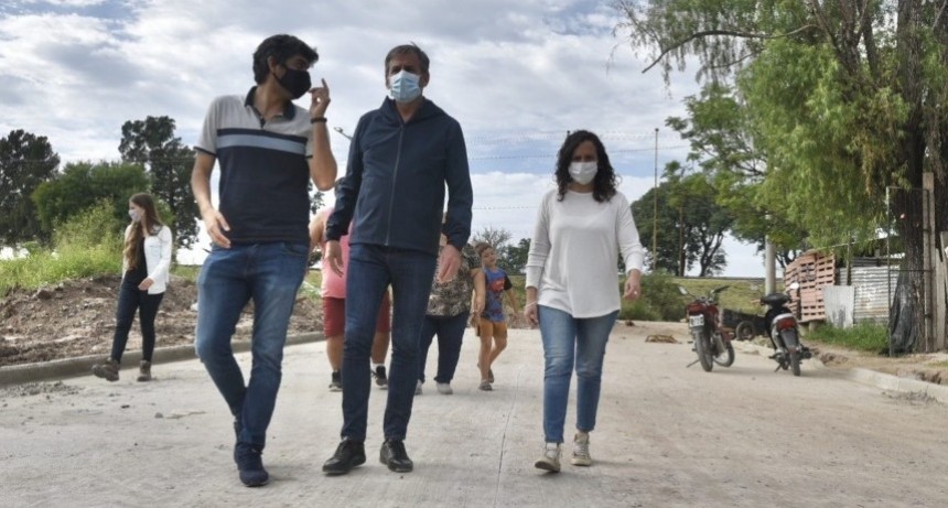 Jat&oacute;n recorri&oacute; las obras que mejorar&aacute;n la calidad de vida de los vecinos de Centenario