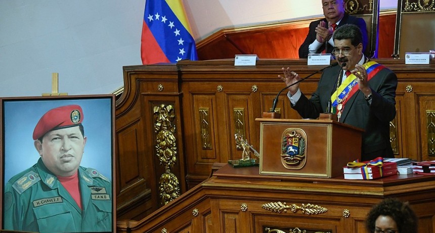 Maduro ofrece petr&oacute;leo venezolano a cambio de vacunas