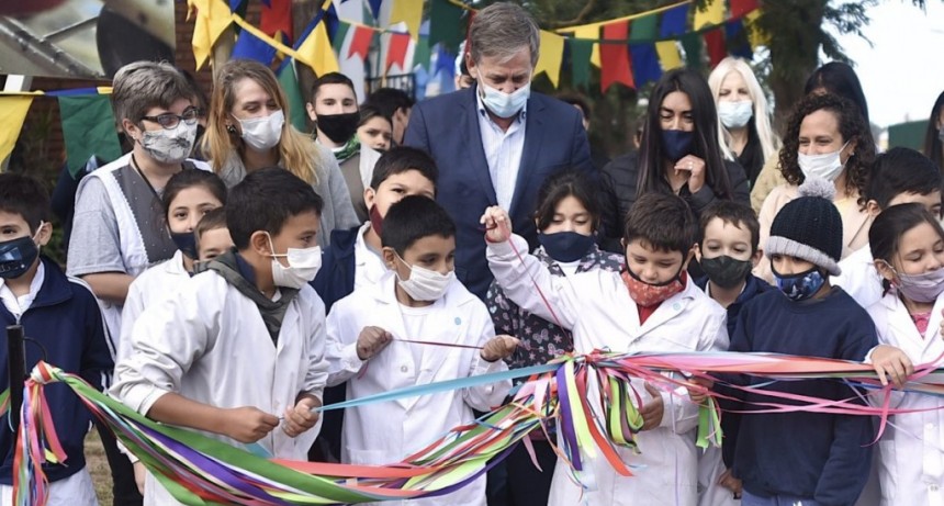 Escuelas de mi Ciudad: Jat&oacute;n inaugur&oacute; obras en barrio La Esmeralda