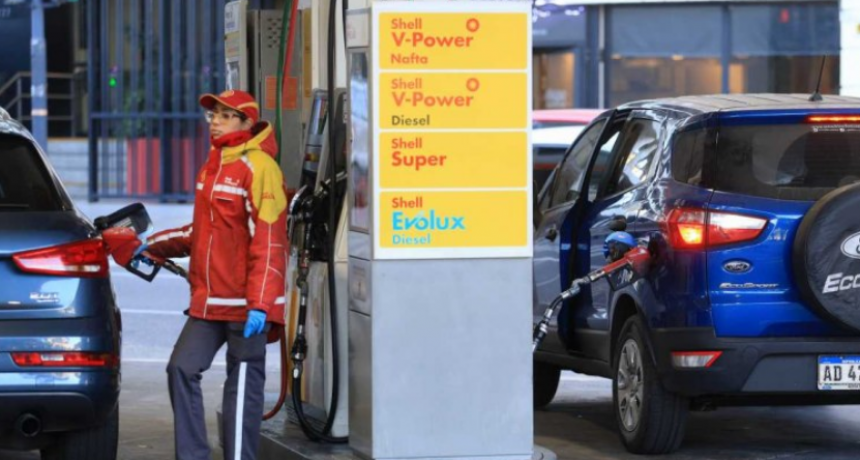 Otro golpe al bolsillo: Shell aumenta un 3,8% el precio de sus combustibles