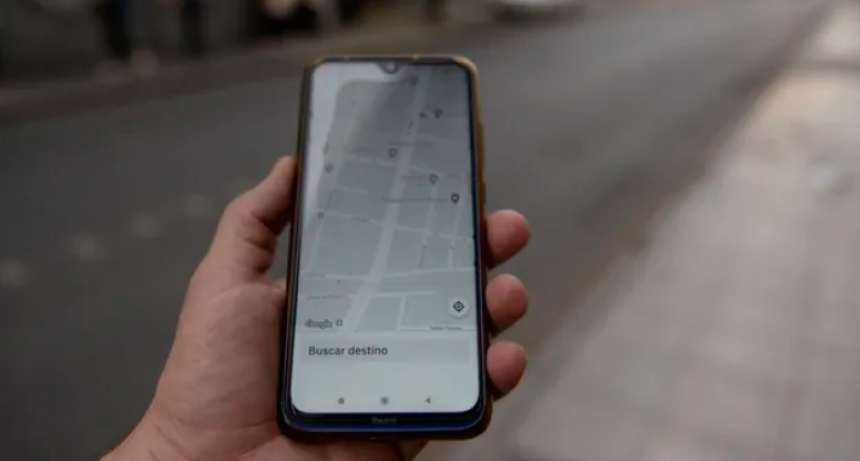 Vuelven a la carga con el proyecto de legalizaci&oacute;n de Uber y otras apps