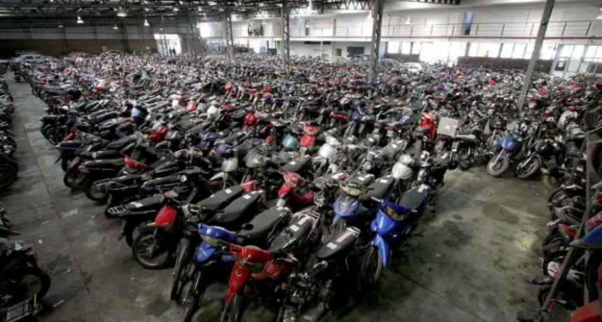 Santa Fe compactar&aacute; m&aacute;s de mil motos
