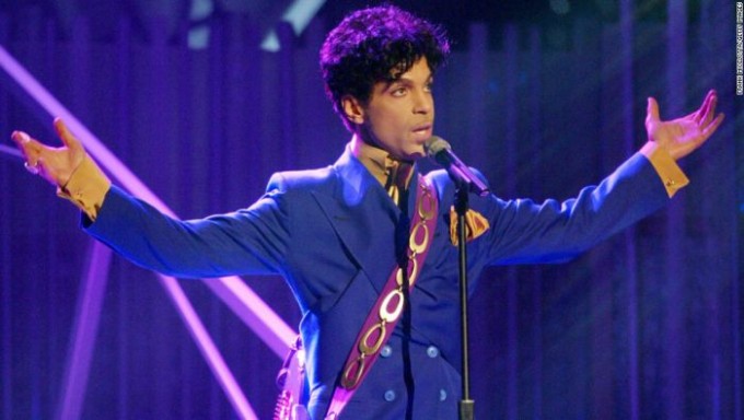Los últimos días de Prince: conciertos pospuestos, un aterrizaje de emergencia y un piano púrpura