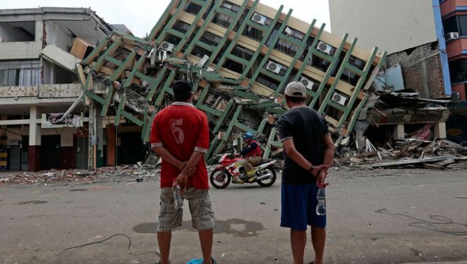 Ecuador, una semana de pesadilla entre escombros