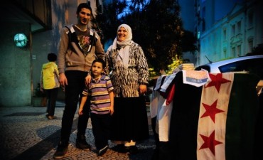 Llega la primera familia de refugiados sirios a la casa de un santafesino