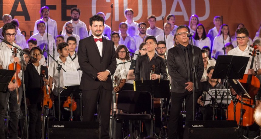 Con la Plaza Pueyrred&oacute;n colmada, culmin&oacute; el 5&deg; Festival Santa Fe Sostenido
