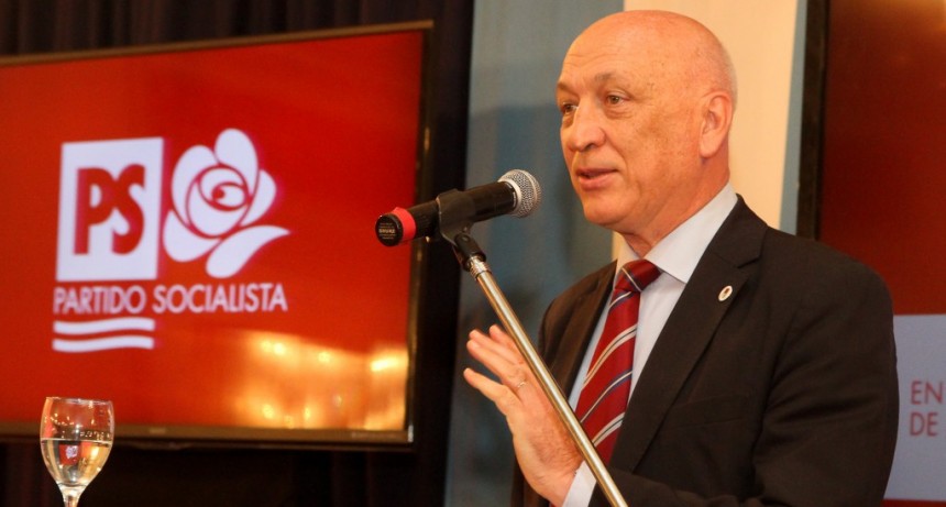 Bonfatti contin&uacute;a al frente del Partido Socialista