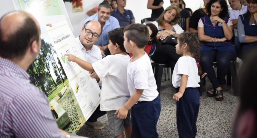 Municipio y vecinos proyectan juntos la nueva plaza para Altos del Valle