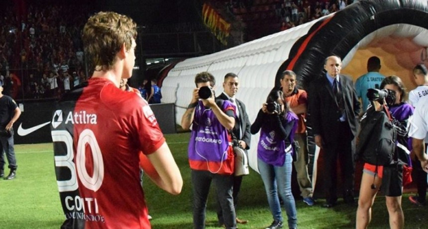 El Benfica est&aacute; interesado en Conti y Col&oacute;n est&aacute; dispuesto a negociar